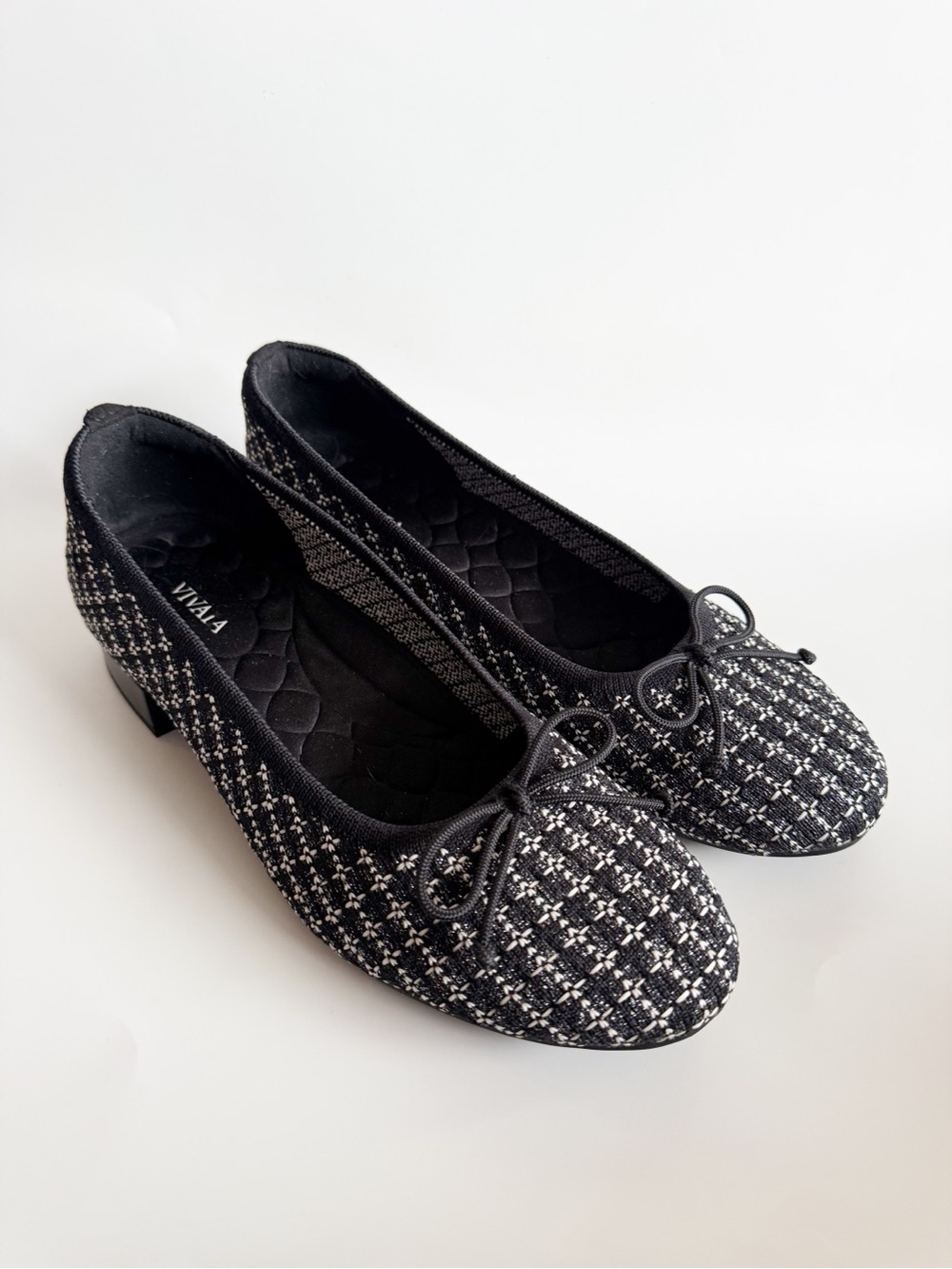 Vivaia Bianca Round Toe Bow Tie Low Block Heels Size 40 - Picture 2 of 7